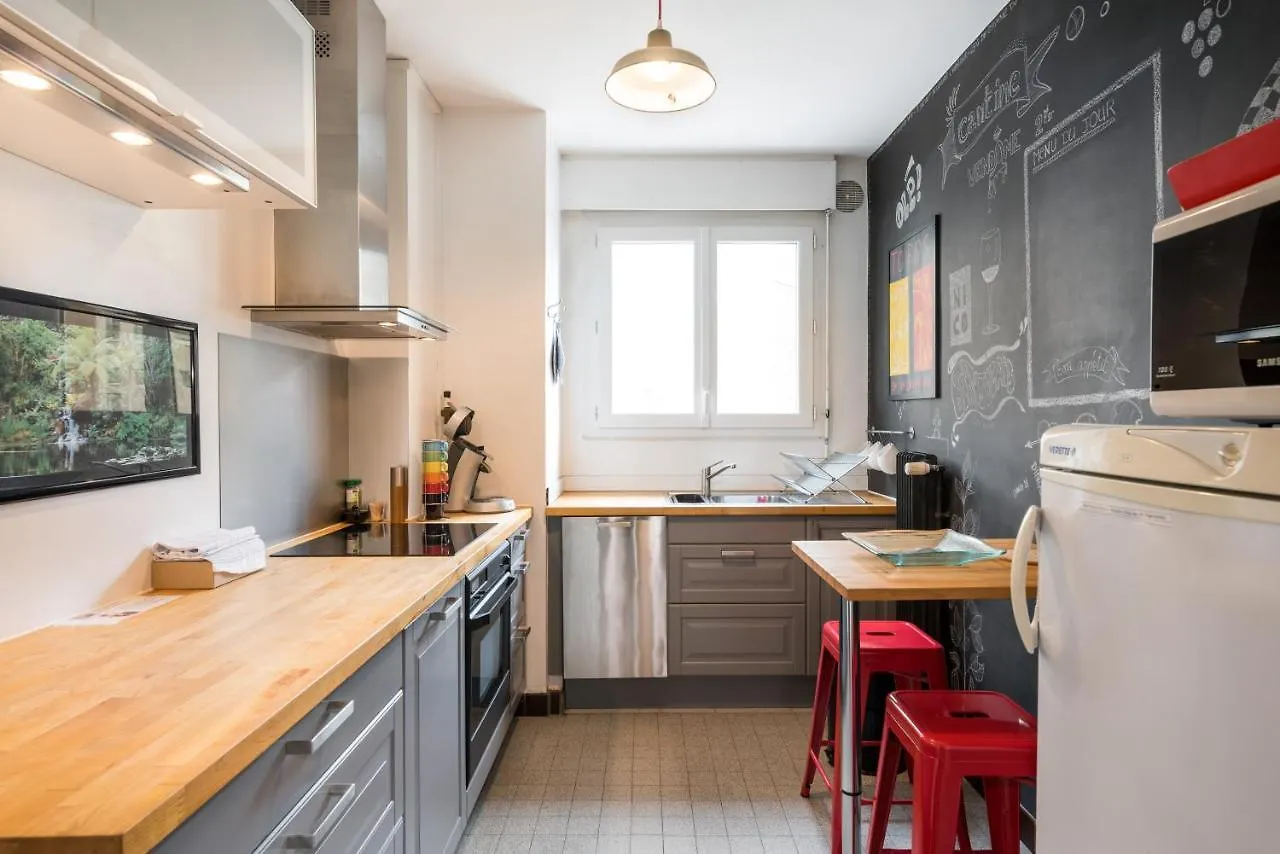 Honore - Suite Vendome Lyon 0*,